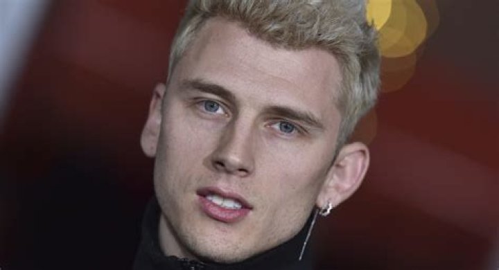 Machine Gun Kelly gushes over Megan Fox's 'beautiful feet'