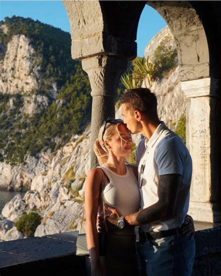 Uncover The Fascinating World Of Claudia Kowalczyk: Jakub Kiwior's Wife